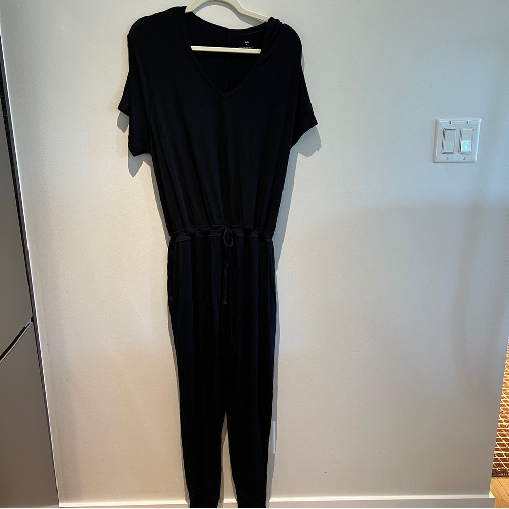 Knix Good to Go Short Sleeve Romper - Picture 2 of 5